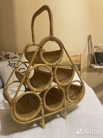 Бутылочница из ротанга