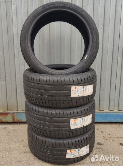 Michelin Pilot Sport 4 225/40 R18 92Y