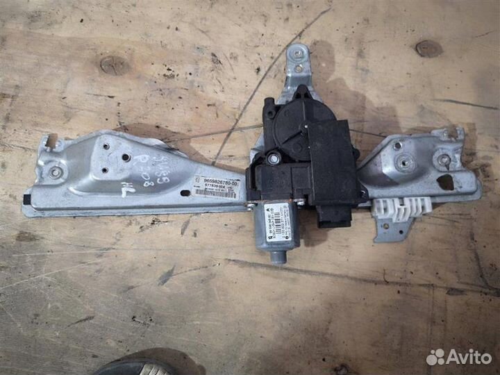 Стеклоподъемник задний левый Peugeot 308 1.6 2009