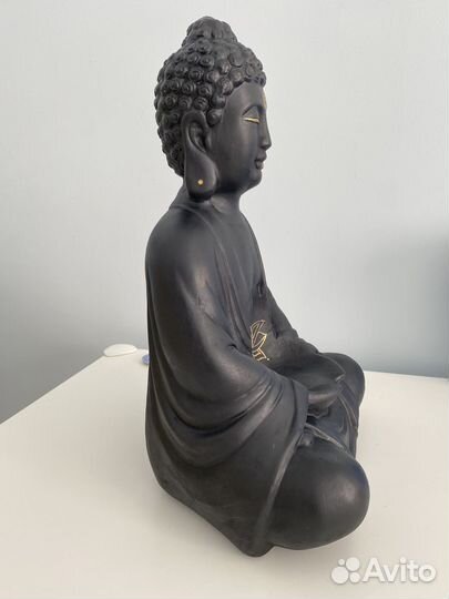 Будда из гипса