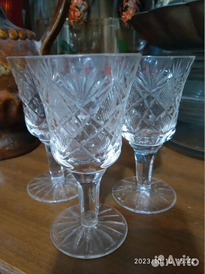 Рюмки, стопки и фужеры хрустальные и стеклянные