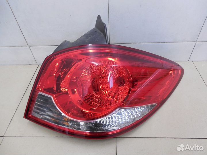 Фонарь задний правый Cruze 2009-2016
