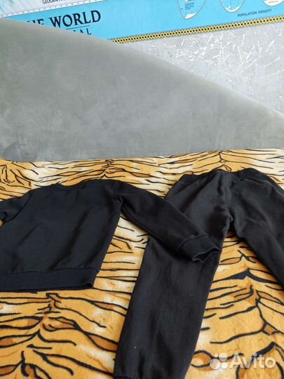 Спортивный костюм 116-122 р-р