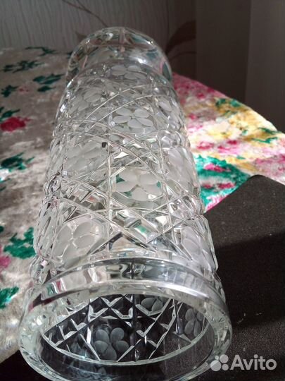 Хрустальная ваза для цветов