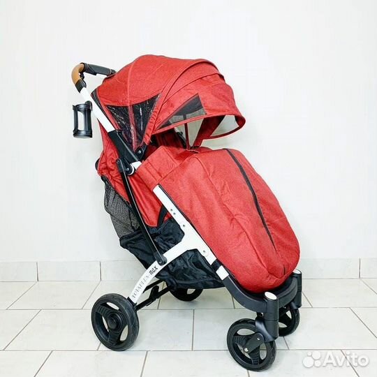 Коляска прогулочная Уоуа Dearest красная