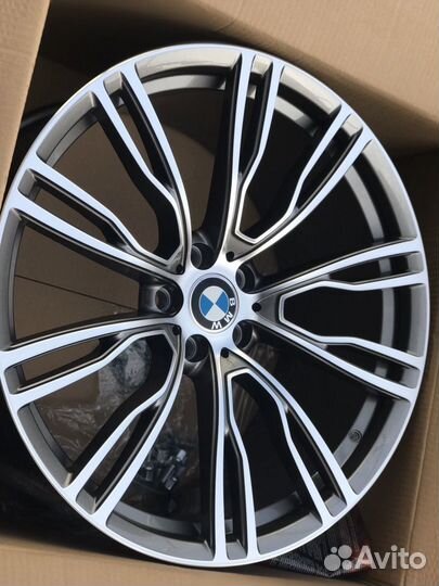 Диски на BMW X6, X5 R21 разноширокие