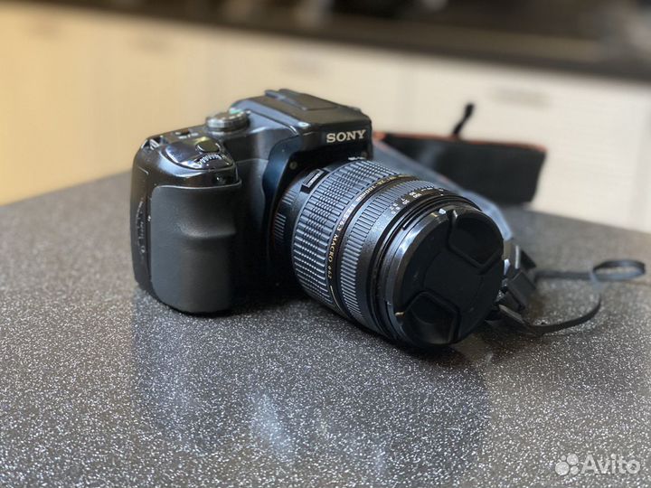 Камера Sony Alpha dslr-A100. (Digital slr camera)