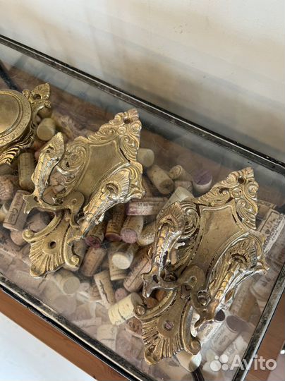 Вешалка настенная крючок антикварный. Латунь. Фра