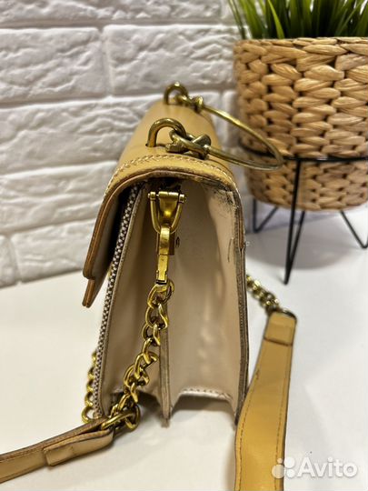 Сумка женская желтая с металлической ручкой