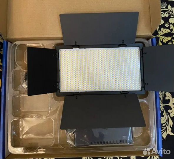 Видеосвет LED800 60вт со штативом