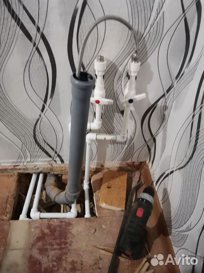 Услуги сантехника,установка водонагревателя