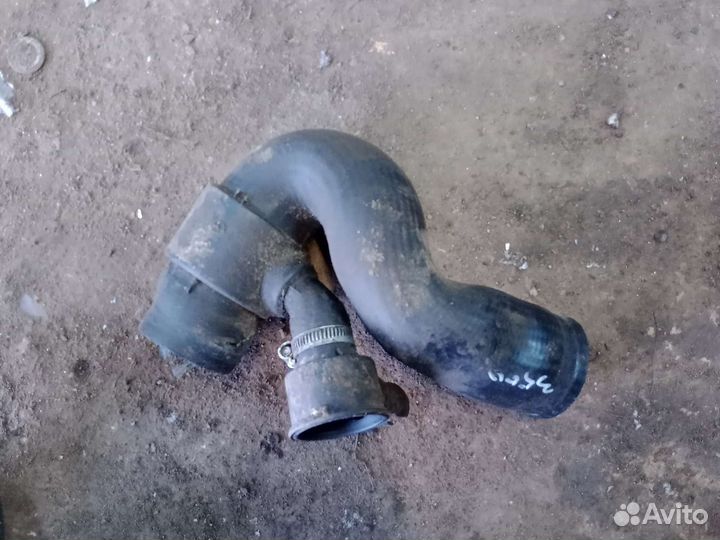 Воздушный патрубок volkswagen passat b5