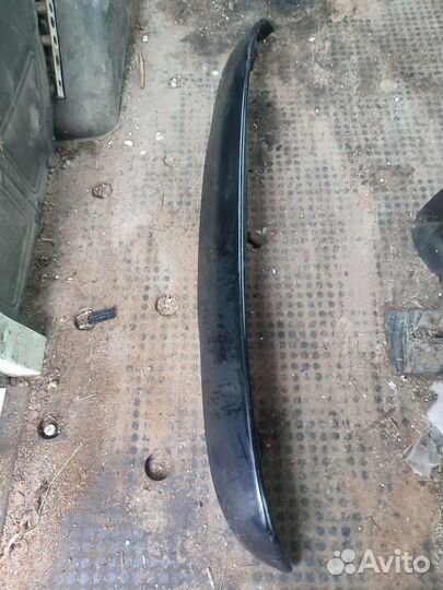 Спойлер на Hyundai Starex 1 рестайлинг