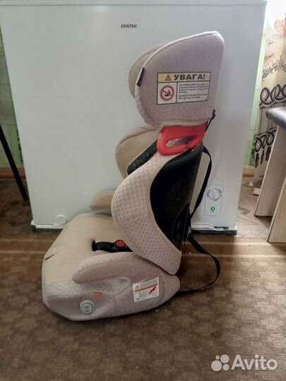 Автомобильное детское кресло