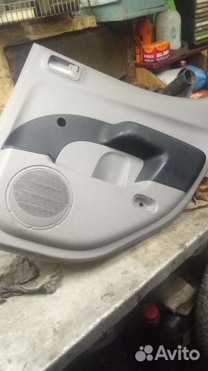 Пластик салона L200