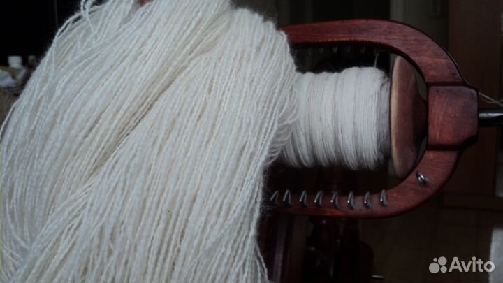 Пряду собачий пух (шерсть)