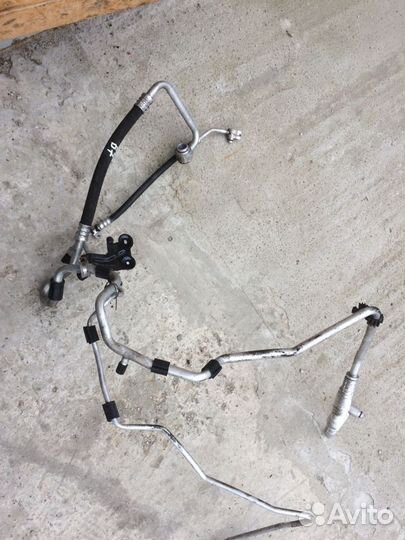 Трубка шланг кондиционера Пассат Б7 1.8 TSI