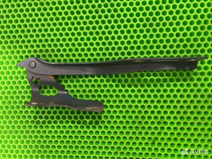 Петля капота правая Acura Mdx YD2 J37A1 2008