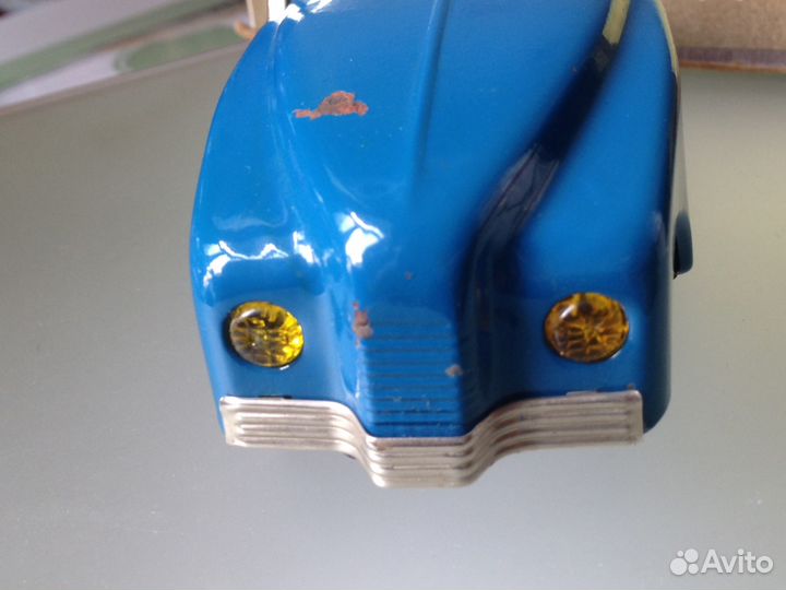 Игрушка заводная СССР автомобиль С гудком лзм