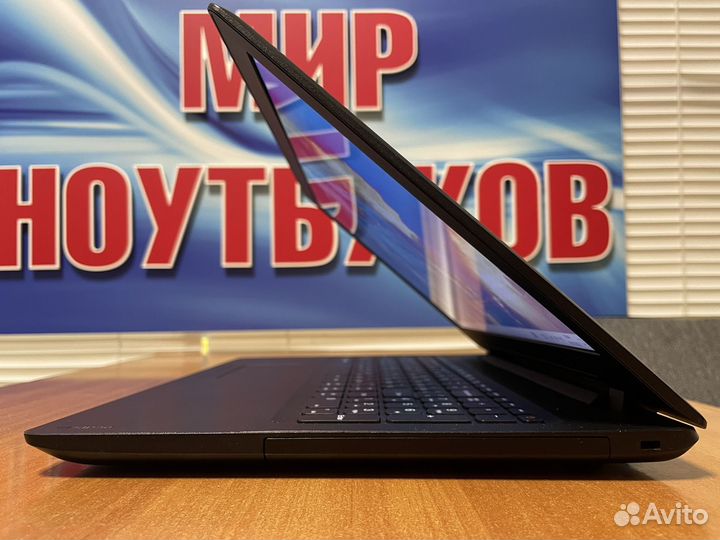 Тонкий игровой ноутбук / 4 ядра / видео 2gb