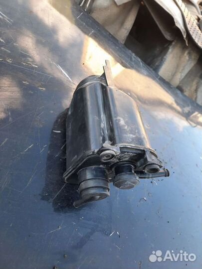 Абсорбер Volkswagen Golf MK4 1.6 AKL 2001