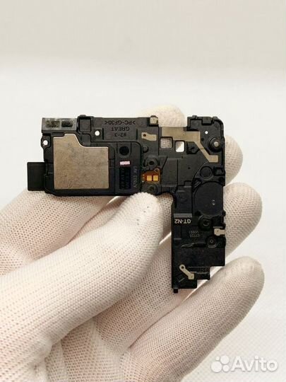 Samsung galaxy Note 8. Полифонический динамик