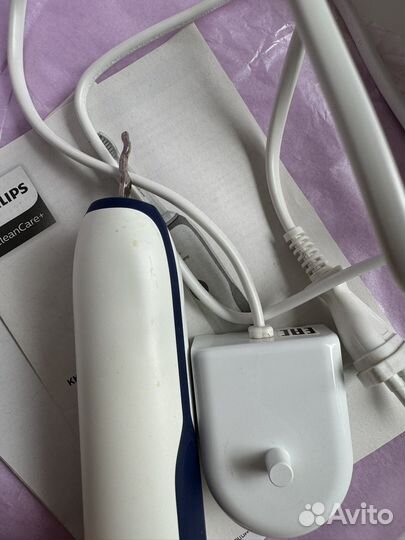 Звуковая щетка Philips Sonicare CleanCare+