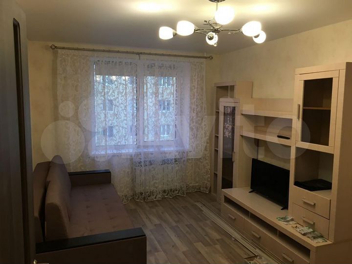 1-к. квартира, 42 м², 8/10 эт.