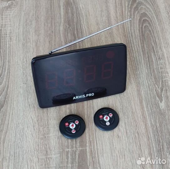 Комплект: Табло на русском и кнопка вызов официант