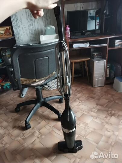 Вертикальный пылесос deerma