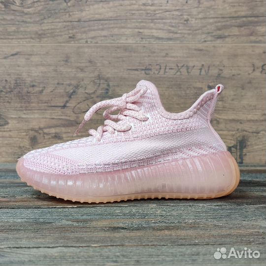 Кроссовки Yeezy детские новые 26-37