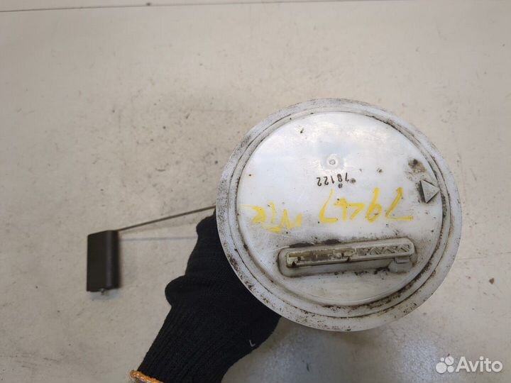 Датчик уровня топлива Volvo XC90, 2007