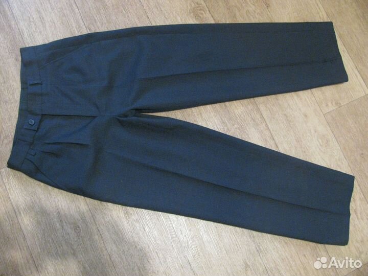 Жилетки р.140,пиджак и брюки р.146