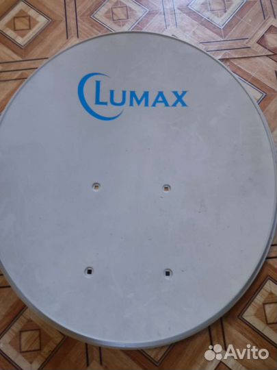 Антенна спутниковая