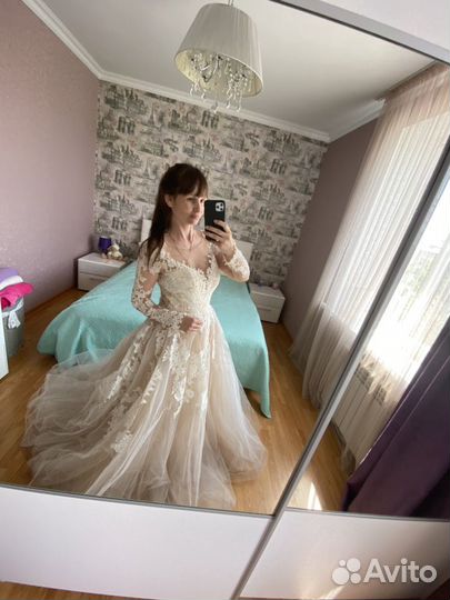 Свадебное платье