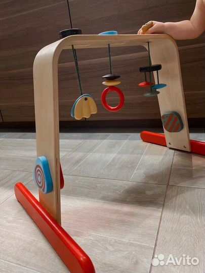 Деревянный напольный мобиль/тренажер IKEA (монтесс