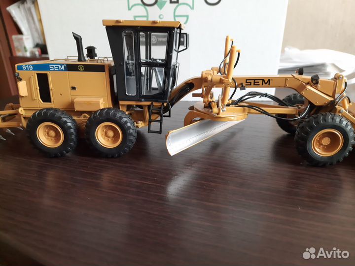 Машинист автогрейдера