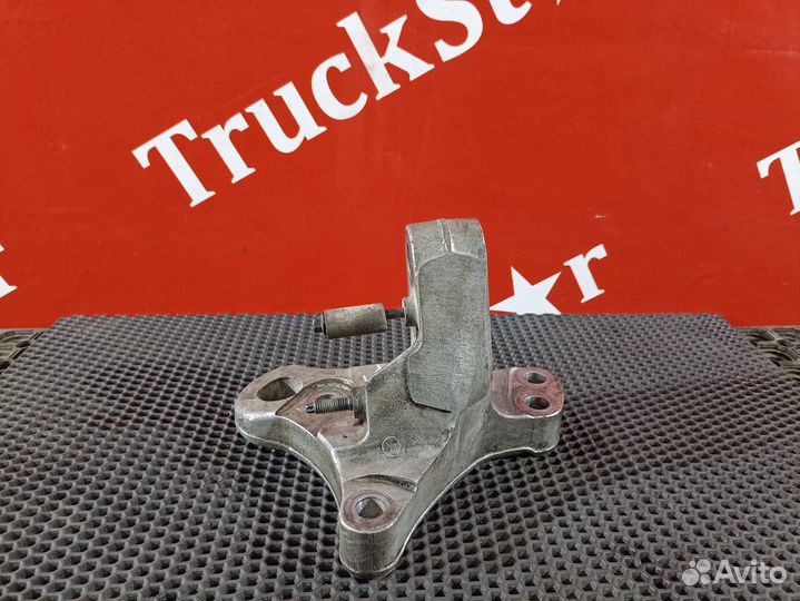 Кронштейн двигателя задний левый