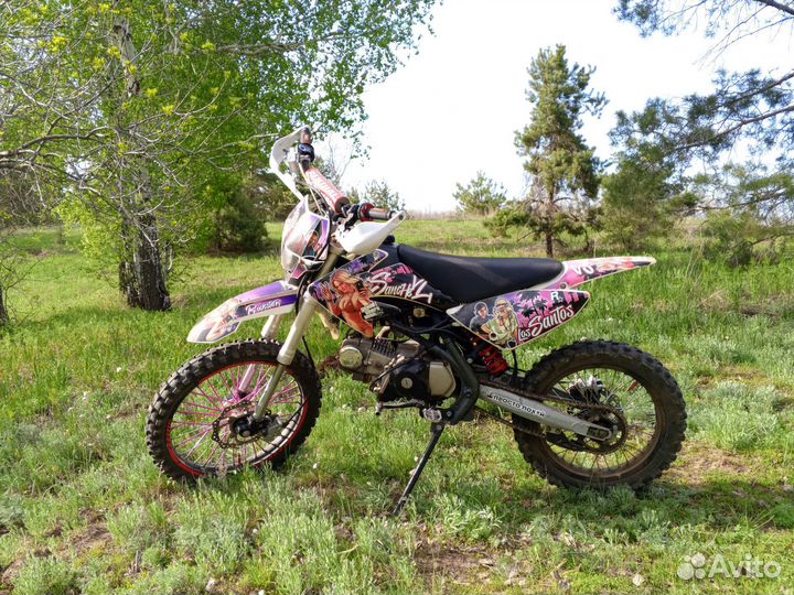 Regulmoto Seven Medalist 150 E