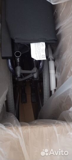 Инвалидная коляска (новая)