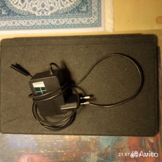 Планшет Surface на Windows RT 8.1 с клавиатурой