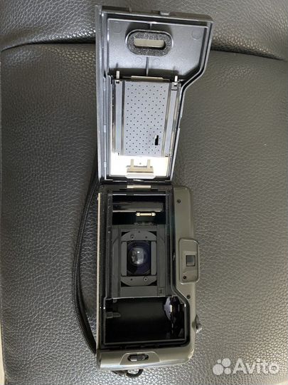 Плёночный фотоаппарат Praktica zoom 700AFD