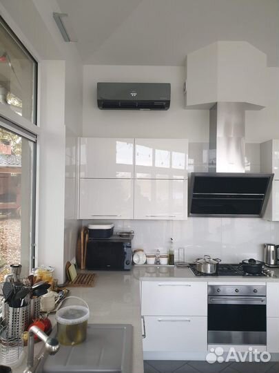 Тихий инверторный кондиционер до 30м2 черный