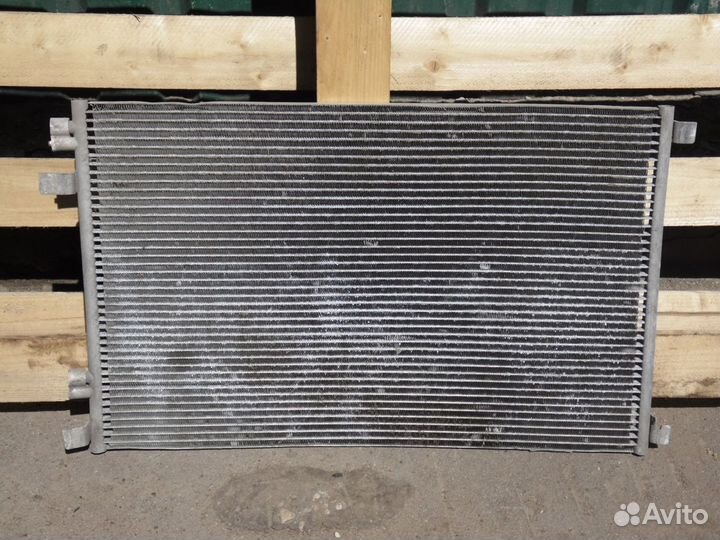 Радиатор кондиционера Рено Меган Сценик 2