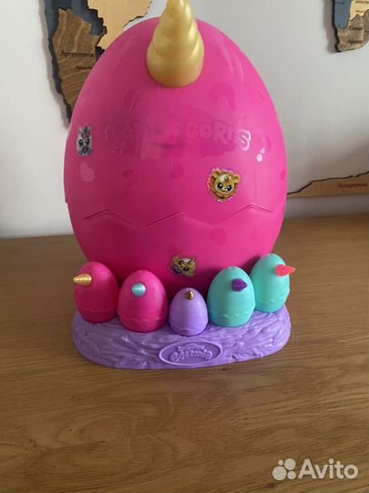 Яйцо Rainbocorns