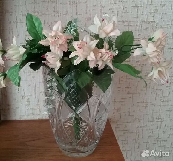 Ваза хрустальная