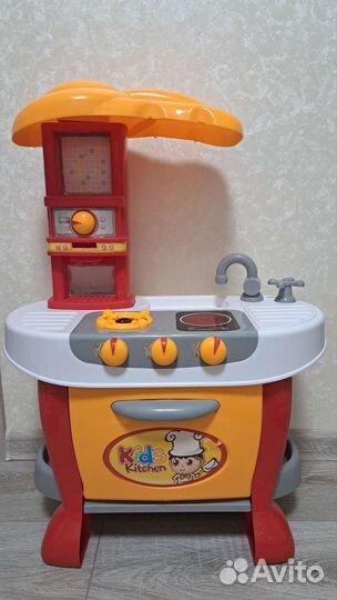 Детские игрушки кухня