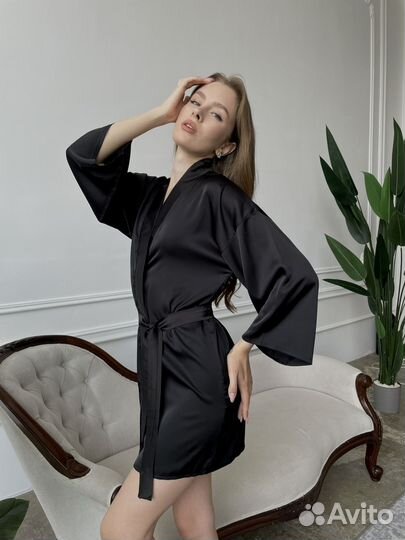 Халат женский шелковый черный