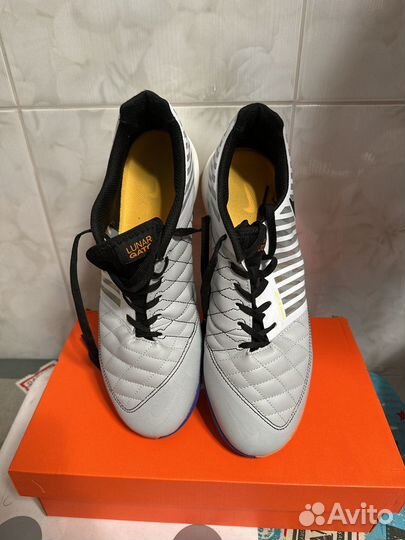 Бутсы футбольные Nike Lunar Gato EU45