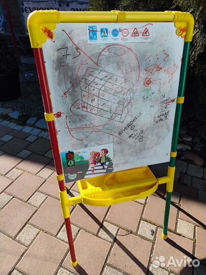 Доска для рисования маркером и мелом